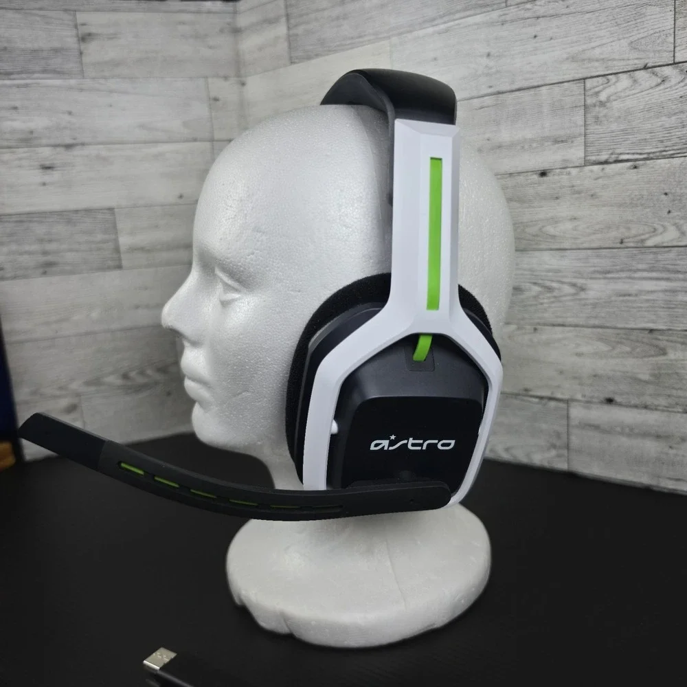 ASTRO Gaming A20 Gen 2 Wireless Gaming Headset Xbox Series X S White Green
